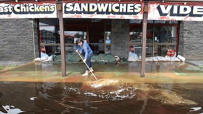 Thousands forced to leave home in Victoria